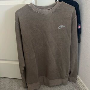 Nike men’s medium sweatshirt